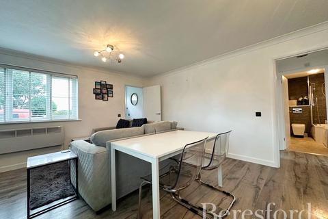 1 bedroom maisonette for sale, Creasey Close, Hornchurch, RM11