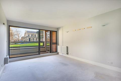 2 bedroom flat for sale, Century Court, Montpellier Grove, Cheltenham, Gloucestershire, GL50