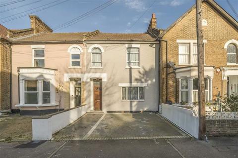 4 bedroom terraced house for sale, George Lane, London SE13