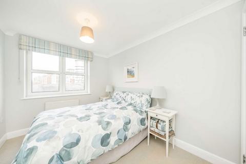 2 bedroom flat to rent, Keswick Road, London SW15