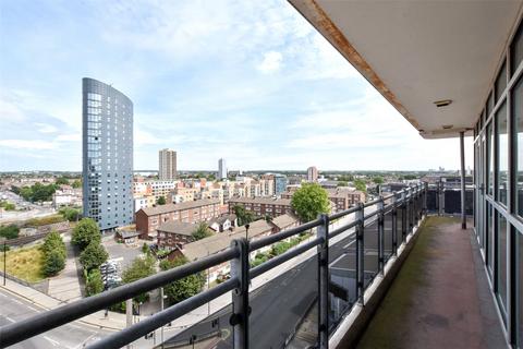 2 bedroom flat for sale, Gerry Raffles Square, Stratford, London, E15