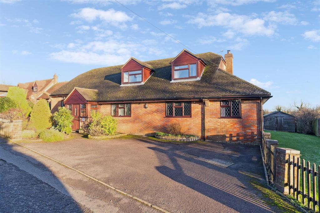Knights Close, Great Brickhill