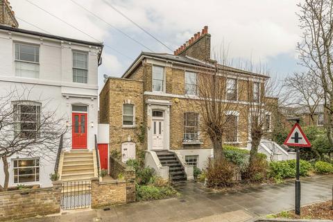 4 bedroom detached house to rent, Middleton Road, London E8