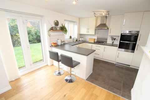 5 bedroom detached house for sale, Bradgate Close, Leicester LE19