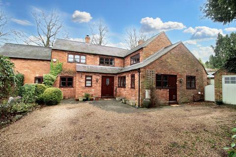 4 bedroom detached house for sale, Church Lane, Lutterworth LE17