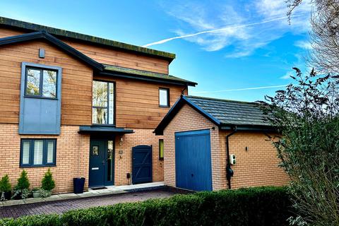 28 Albion Close, Lincoln, LN1 1ED