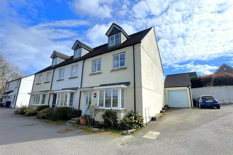 Hill Hay Close, Fowey