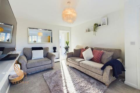 16 Arnall Close, Knottingley, WF11 0EL