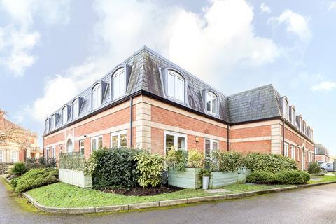 2 bedroom apartment for sale, Crabbett Park, Worth, Crawley, West Sussex, RH10