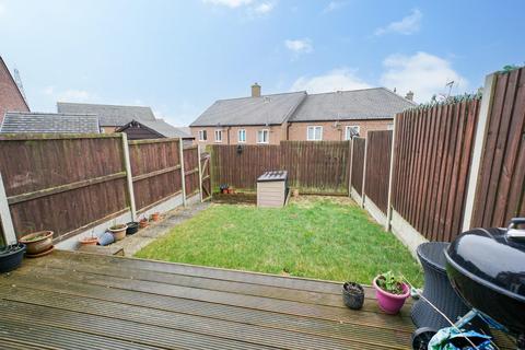 4 bedroom terraced house for sale, Heron Road, Leighton Buzzard