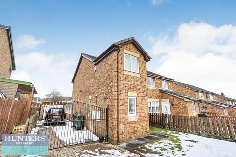 3 bedroom semi-detached house for sale, (TN), Hambledon Avenue Bierley, Bradford, West Yorkshire, BD4 6BA