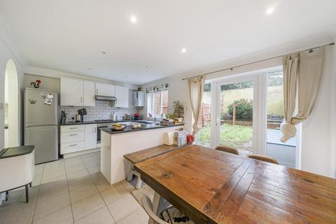 12 Southridge Place, London, SW20 8JQ