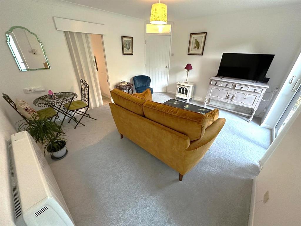 Living Room.jpg