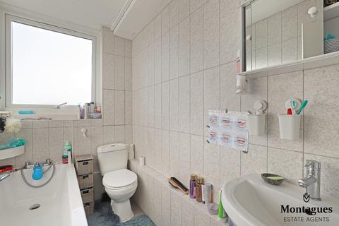7 Birchview, Epping, CM16 6TJ