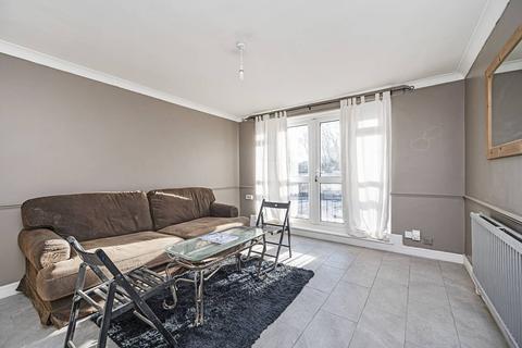 2 bedroom flat to rent, Daubeney Road, Clapton, London, E5