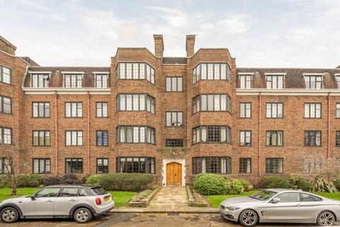 3 bedroom flat to rent, Manor Fields, Putney, London, SW15