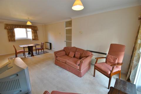 2 bedroom flat for sale, Avenue Road, Leamington Spa