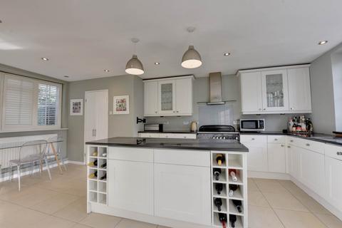 4 bedroom detached house for sale, School Lane, Wargrave