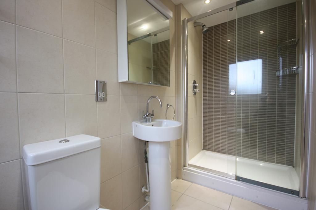 En Suite Shower Room