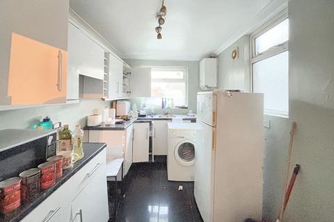 3 bedroom terraced house for sale, 368 Whippendell Road, Watford, Hertfordshire, WD18 7PD