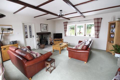 5 bedroom character property for sale, Oldfield Lane, Oldfield, Keighley, BD22
