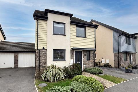 4 bedroom link detached house for sale, Thistle Bridge Road, Barnstaple EX31