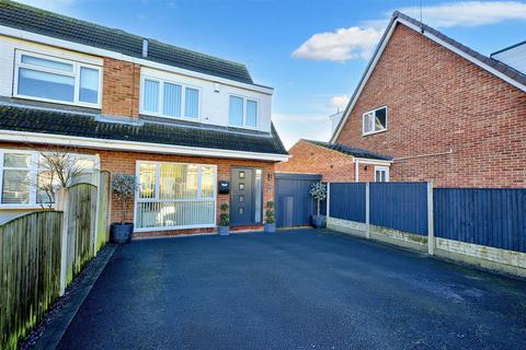 3 bedroom semi-detached house for sale, Neston Drive, Nottingham