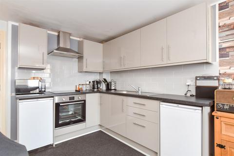 2 bedroom ground floor flat for sale, Adames Road, Portsmouth, Hampshire