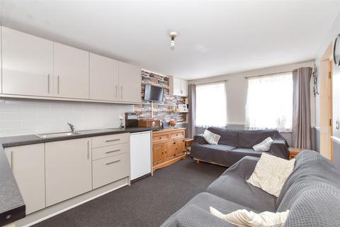 2 bedroom ground floor flat for sale, Adames Road, Portsmouth, Hampshire