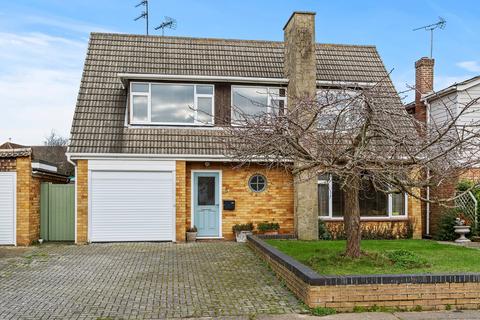 4 bedroom detached house for sale, Reynolds Avenue, Colchester CO3