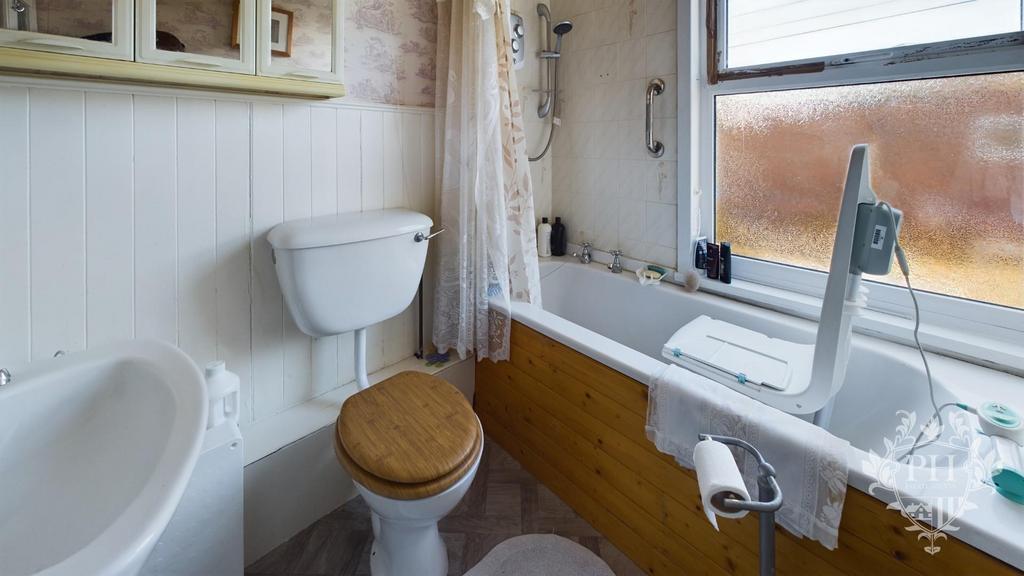 CAM01415 G0-PR0389-STILL003.jpg