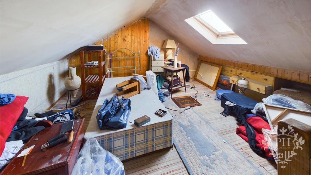 CAM01415 G0-PR0389-STILL006.jpg