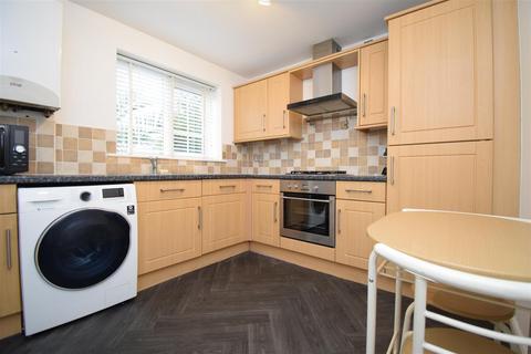 2 bedroom townhouse to rent, Ashwood Green, Wakefield WF4