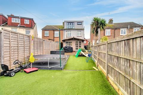 4 bedroom semi-detached house for sale, Penfold Road, Worthing