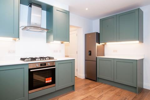 undefined, Elm Grove, London SW19