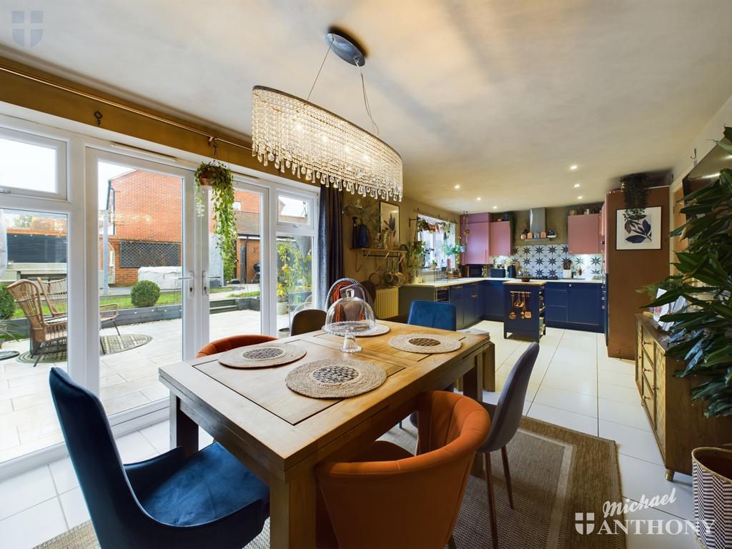 Cam03852 g0 pr0172 still021