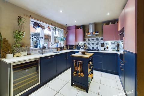undefined, Waring Crescent, Aston Clinton, Aylesbury, Buckinghamshire
