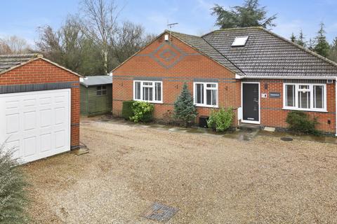 3 bedroom bungalow for sale, Ashford Road, Harrietsham ME17 1JS