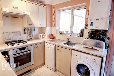 2 bedroom semi-detached house for sale, Catherine Close, Newport