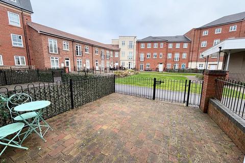 2 bedroom apartment to rent, Sissinghurst Court, Main Street, Dickens Heath, Shirley