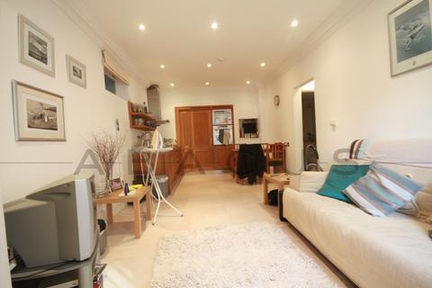 1 bedroom flat to rent, Greencroft Gardens, London NW6