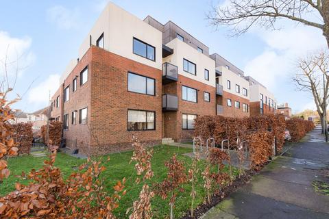 1 bedroom apartment for sale, Lingfield Crescent, London, SE9