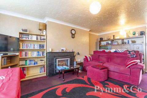 3 bedroom maisonette for sale, Witard Road, Norwich NR7