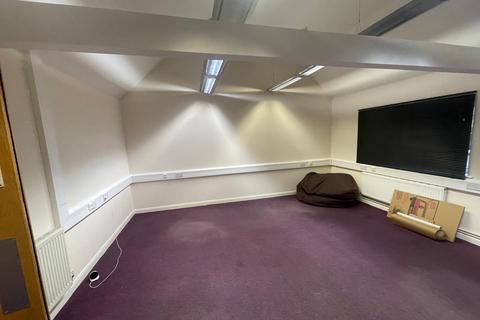 Office to rent, Chelmsford