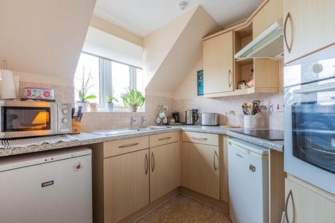 1 bedroom retirement property for sale, Plymouth Road, Penarth CF64