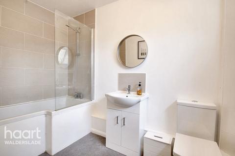 4 Lambeth Close, Chatham, ME5 8YL