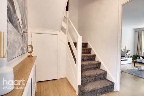 4 Lambeth Close, Chatham, ME5 8YL