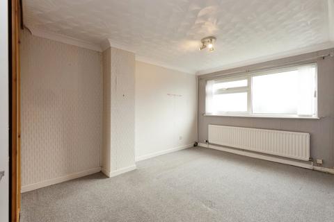 43 Grebe Close, Abbeydale, Gloucester, GL4 4XL