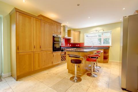 5 bedroom detached house for sale, Clos Derwen, Penylan, Cardiff