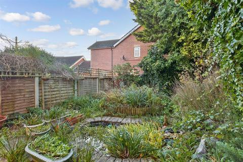 21 Demozay Close, Hawkinge, Folkestone, CT18 7PL